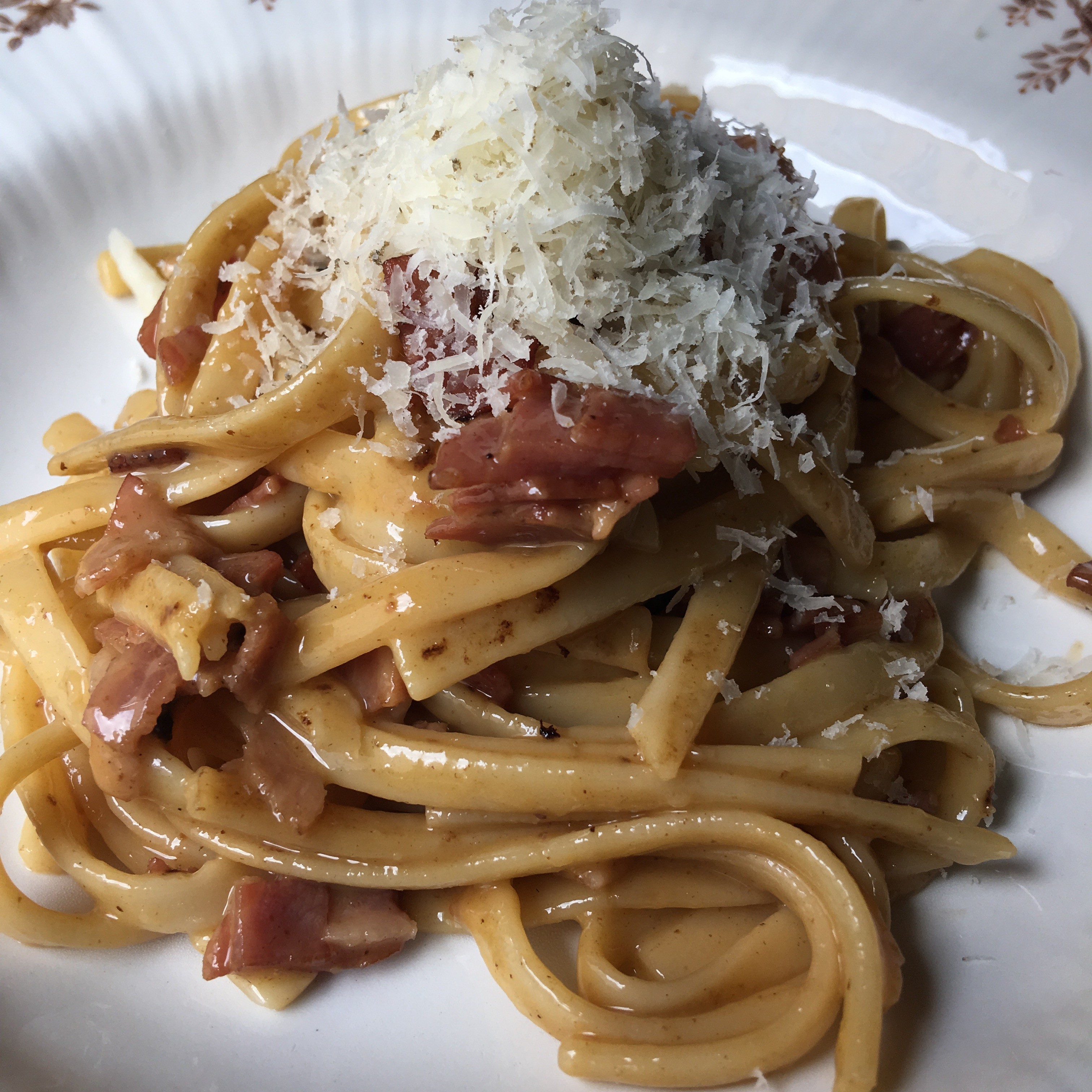 Original Receta de pasta carbonara paso a paso. Sin nata.